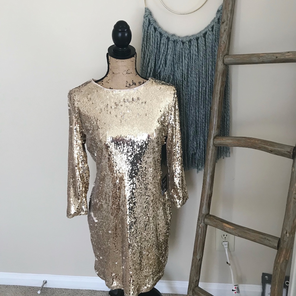 ◦ LULUS ◦ Gold sequin shift dress ✨NWT✨